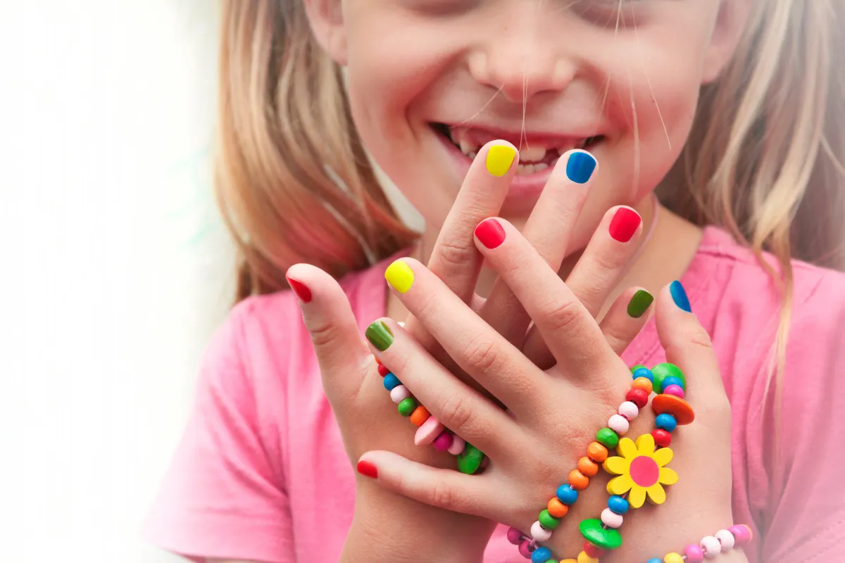 Waarom u beter niet elke kleur nagellak koopt! Einde van de maand tips
